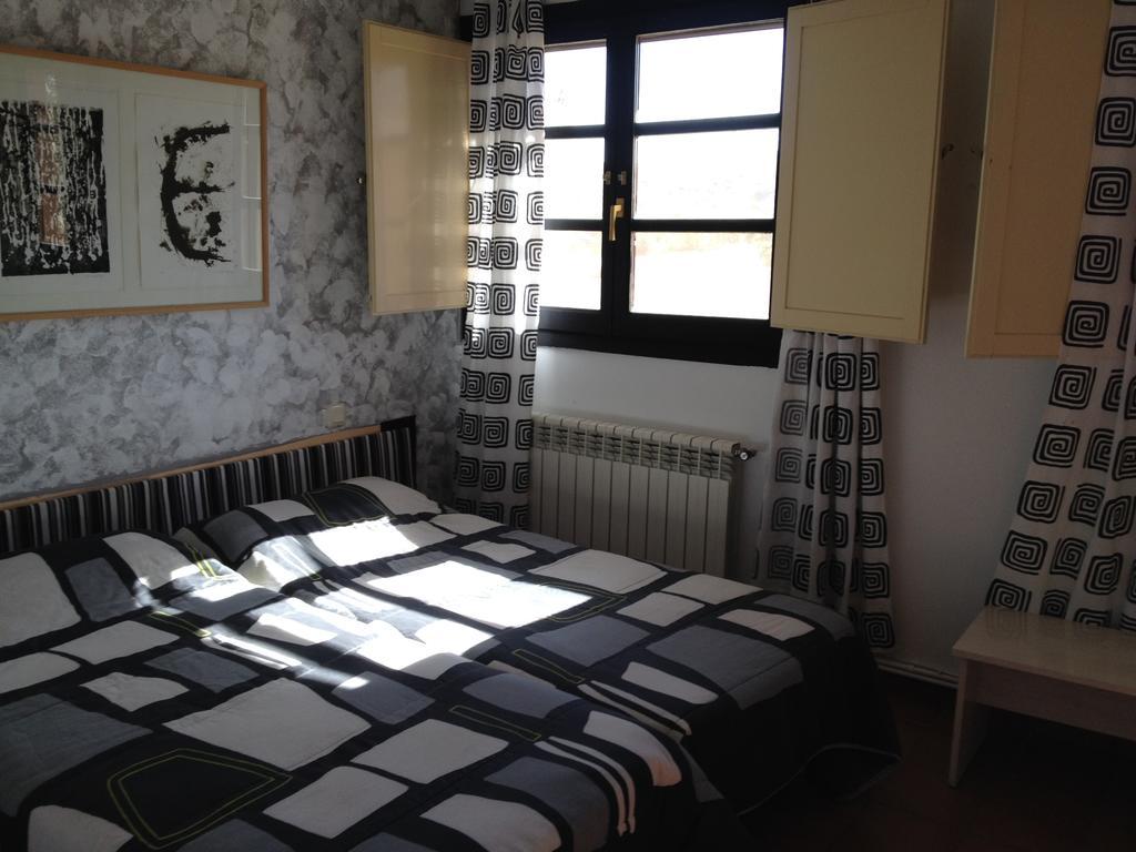 Fuendetodos Hotel Rural Capricho De Goya מראה חיצוני תמונה